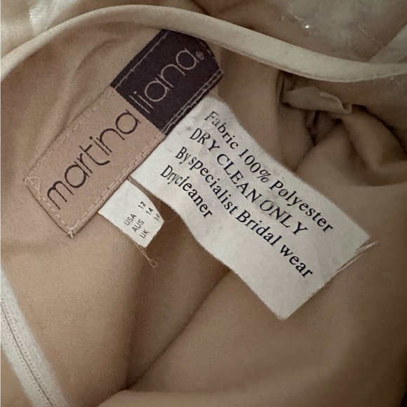 Martina Liana Wedding Dress 1228 - Picture 17 of 17